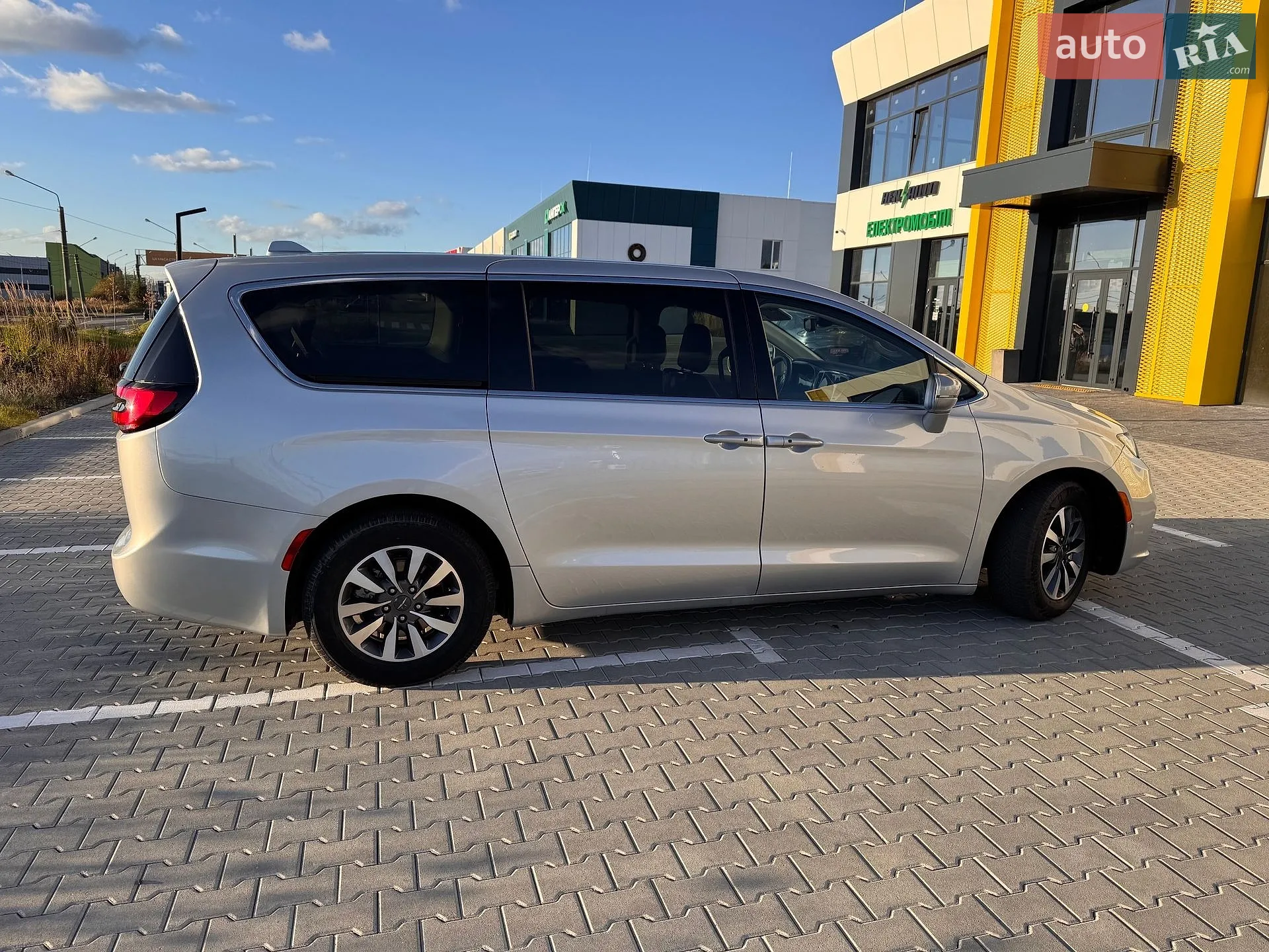 2022 Chrysler Pacifica - мініатюра 9