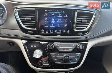 Мінівен Chrysler Pacifica 2018 в Києві фото 13 Мінівен Chrysler Pacifica 2018 в Києві
