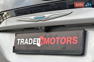 Минивэн Chrysler Pacifica 2017 в Киеве