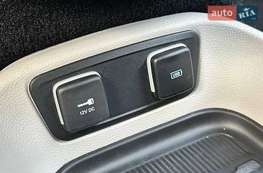 Минивэн Chrysler Pacifica 2017 в Киеве