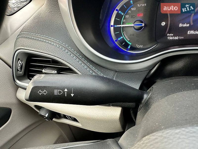 Минивэн Chrysler Pacifica 2017 в Киеве