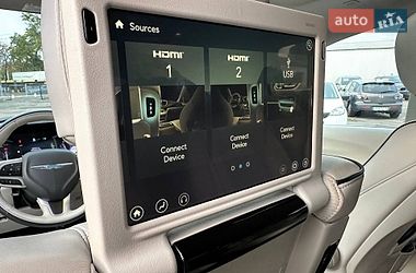 Минивэн Chrysler Pacifica 2017 в Киеве