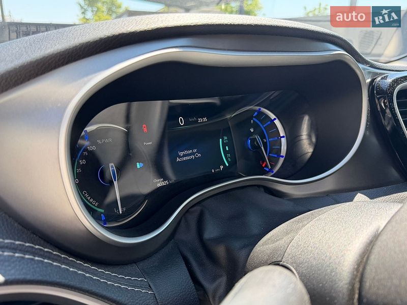 Минивэн Chrysler Pacifica 2022 в Одессе