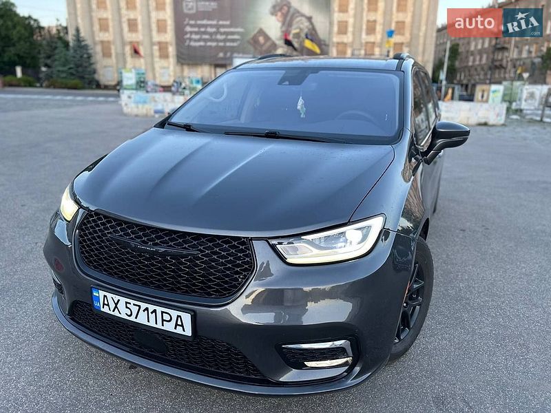Мінівен Chrysler Pacifica 2021 в Харкові