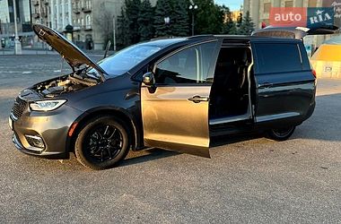 Мінівен Chrysler Pacifica 2021 в Харкові