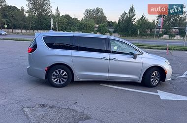 Мінівен Chrysler Pacifica 2022 в Львові