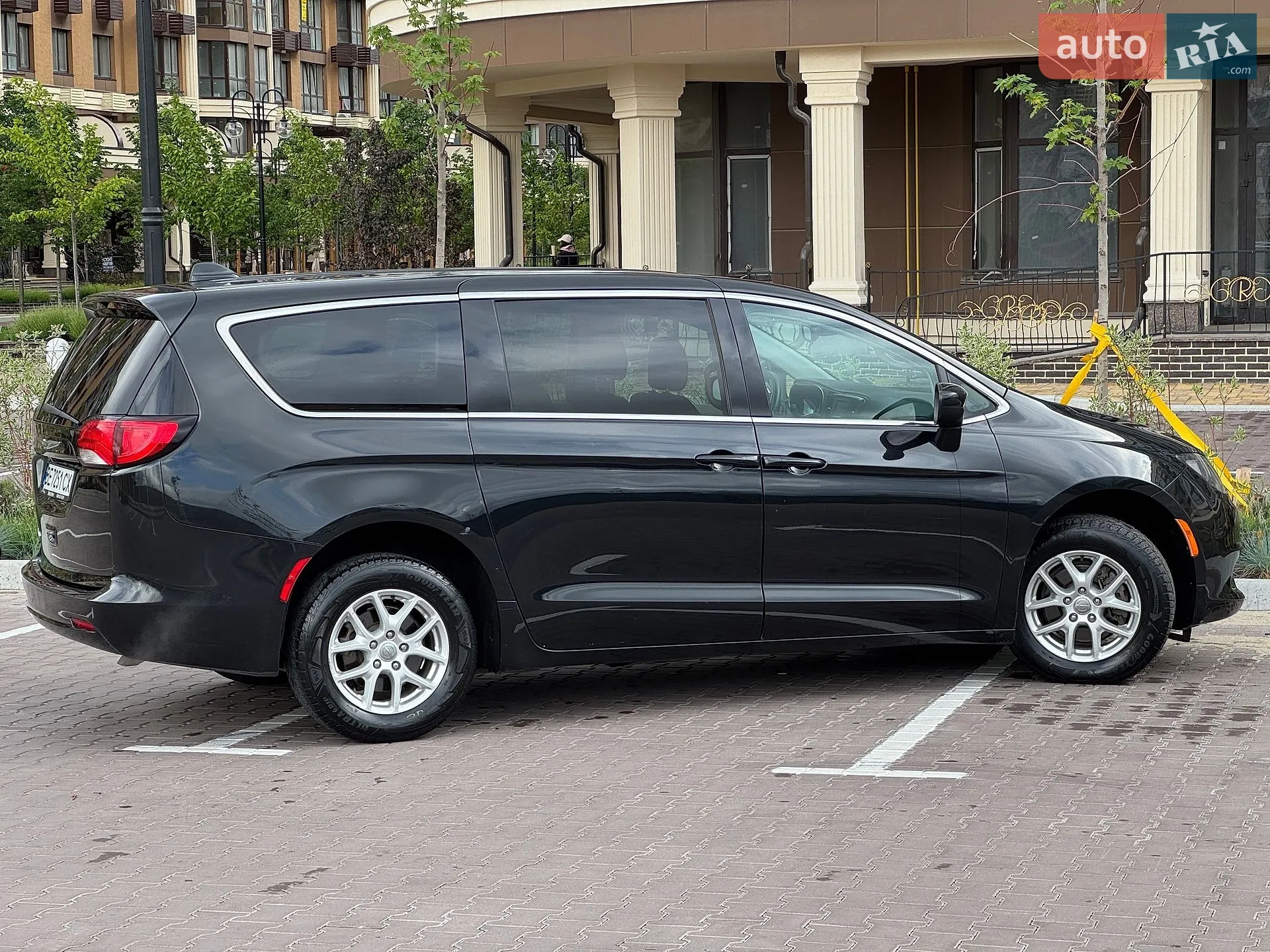 2016 Chrysler Pacifica - мініатюра 18