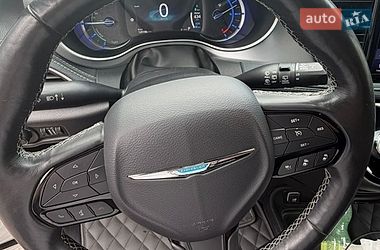 Універсал Chrysler Pacifica 2020 в Києві