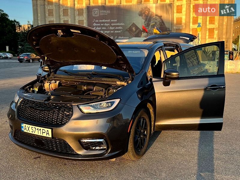 Chrysler Pacifica 2021