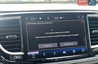 Минивэн Chrysler Pacifica 2021 в Киеве