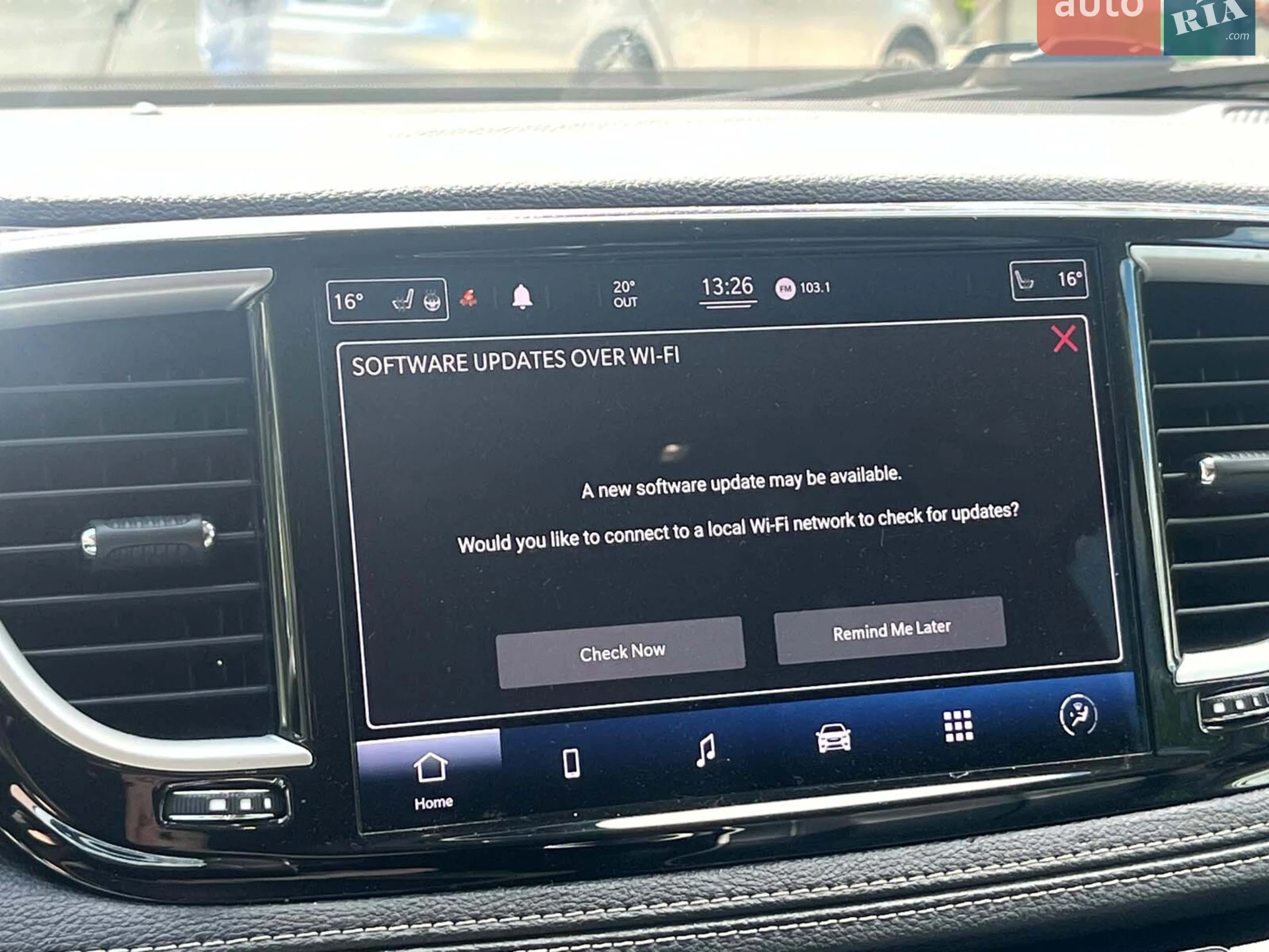 2021 Chrysler Pacifica - мініатюра 21