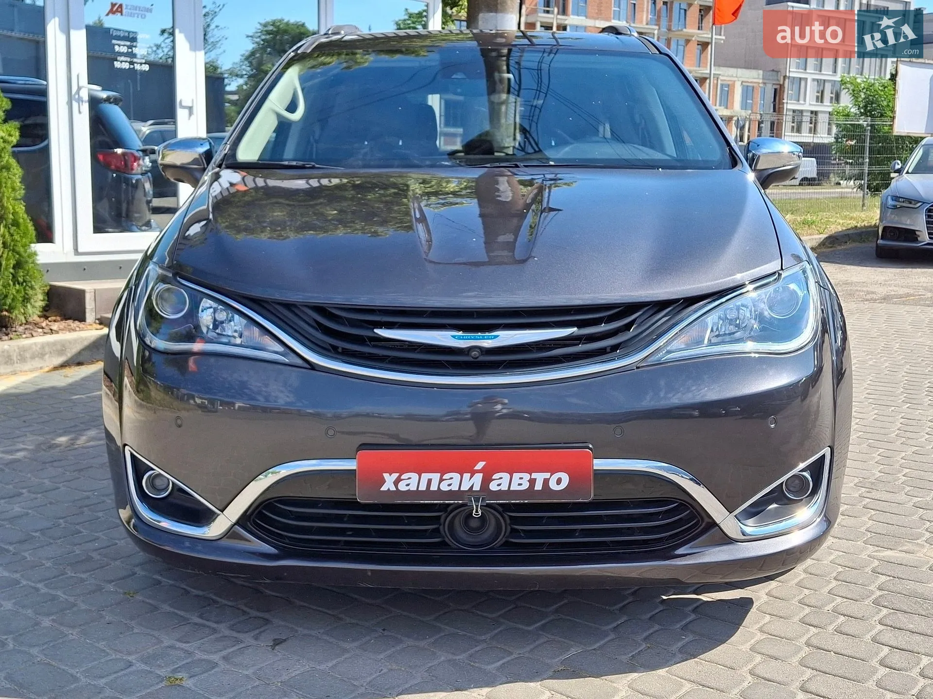 2018 Chrysler Pacifica - мініатюра 3