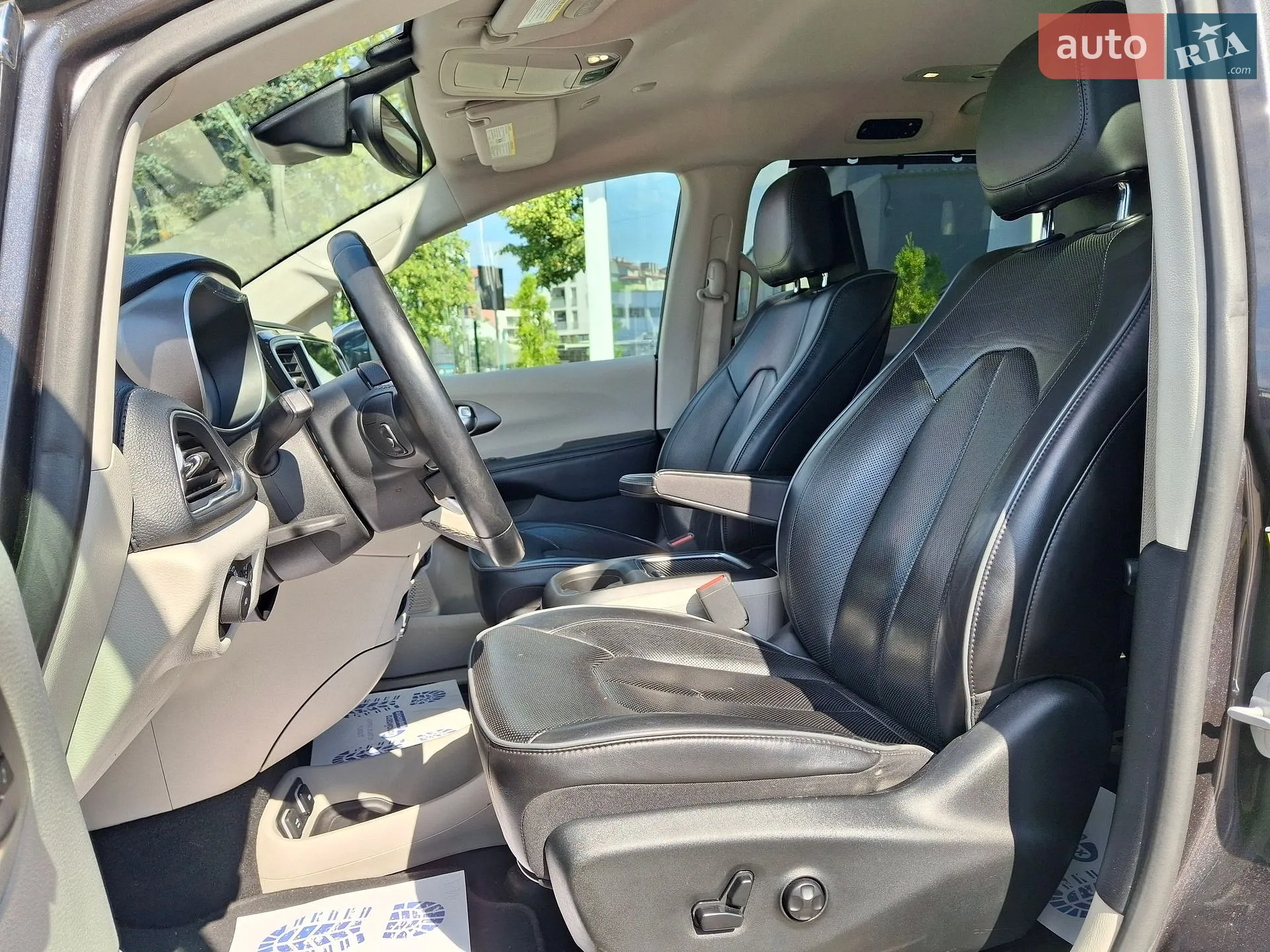 2018 Chrysler Pacifica - мініатюра 11