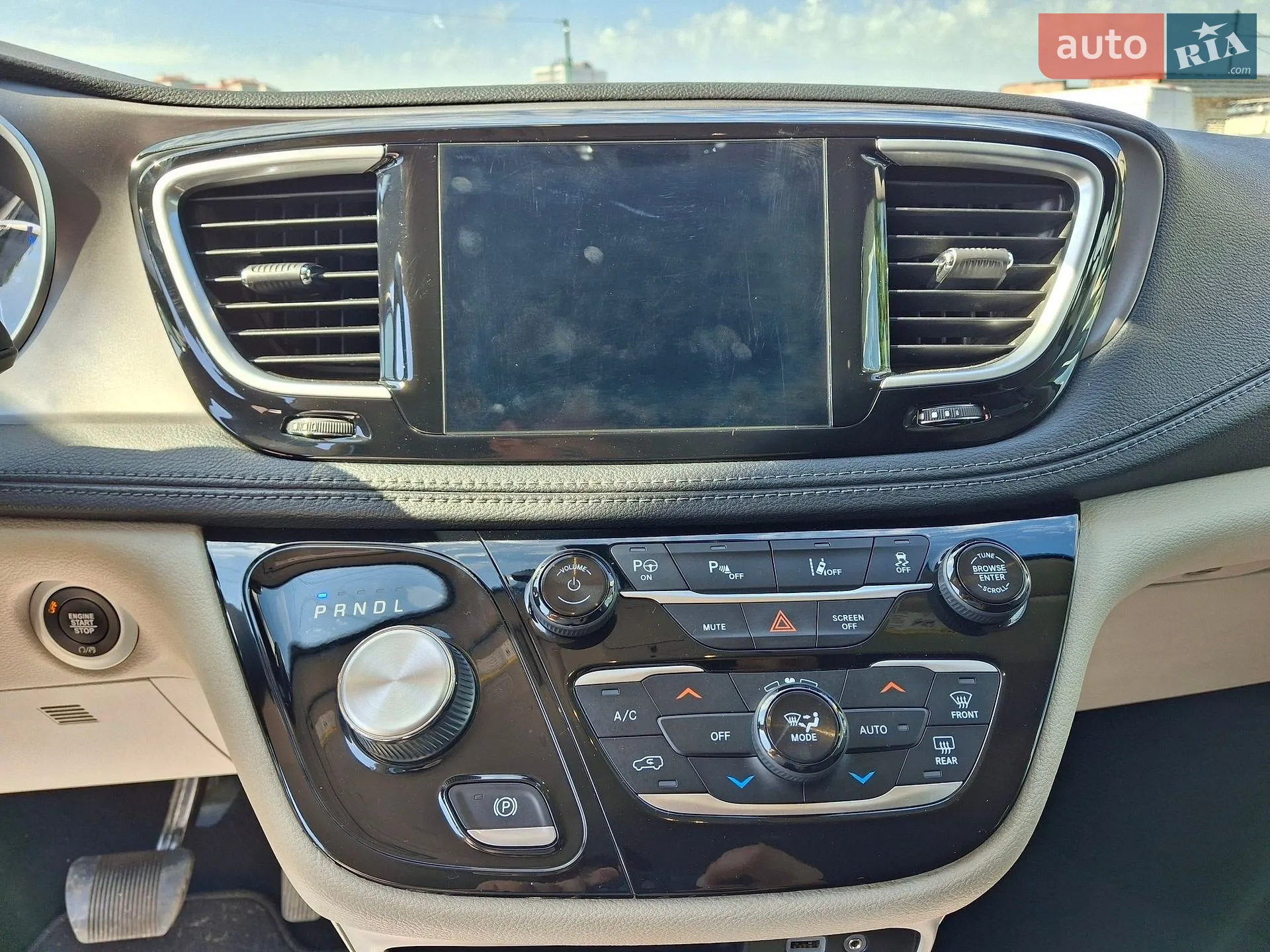 2018 Chrysler Pacifica - мініатюра 13
