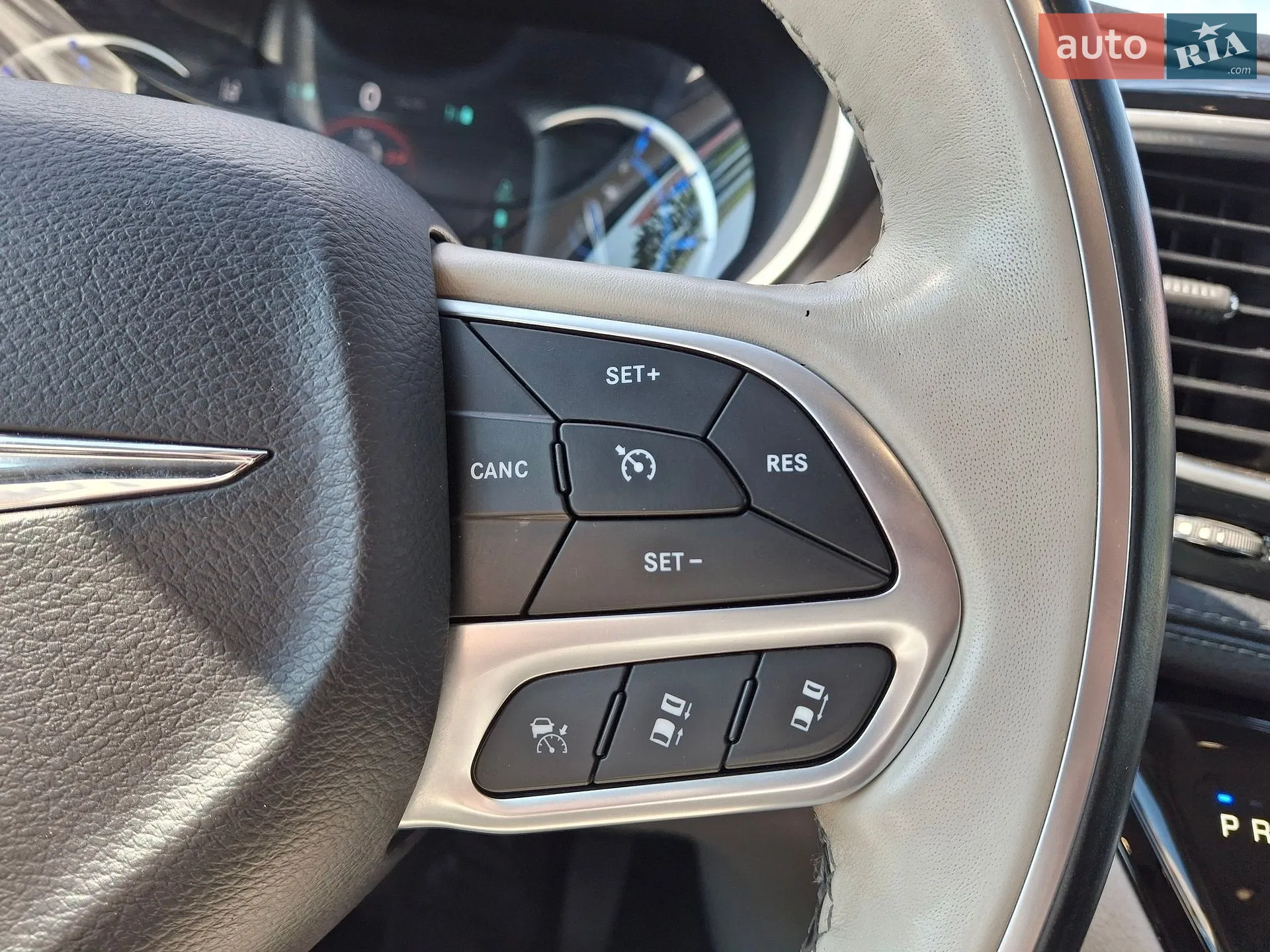 2018 Chrysler Pacifica - мініатюра 21