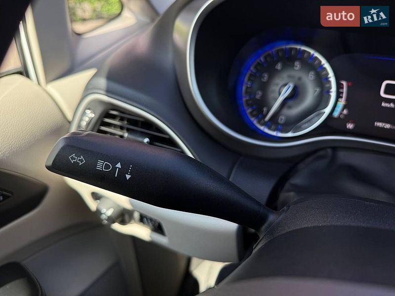 Мінівен Chrysler Pacifica 2021 в Києві