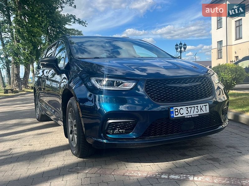 Минивэн Chrysler Pacifica 2021 в Стрые