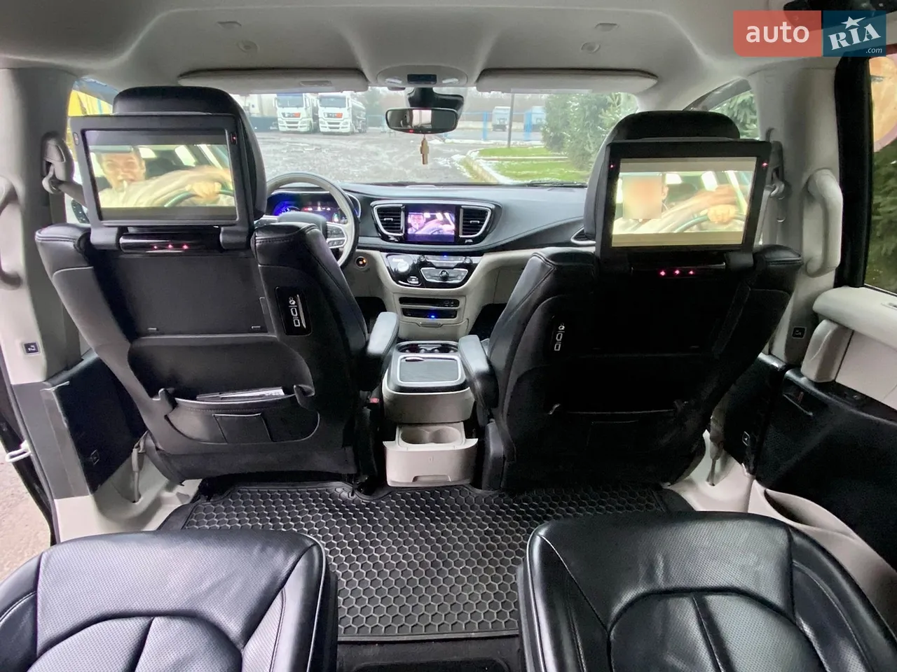 2018 Chrysler Pacifica - мініатюра 24