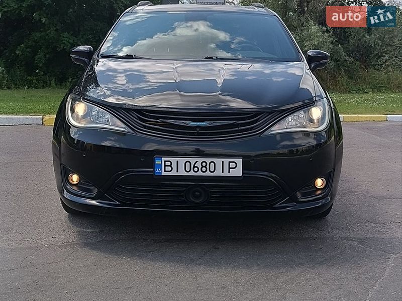 Минивэн Chrysler Pacifica 2019 в Полтаве