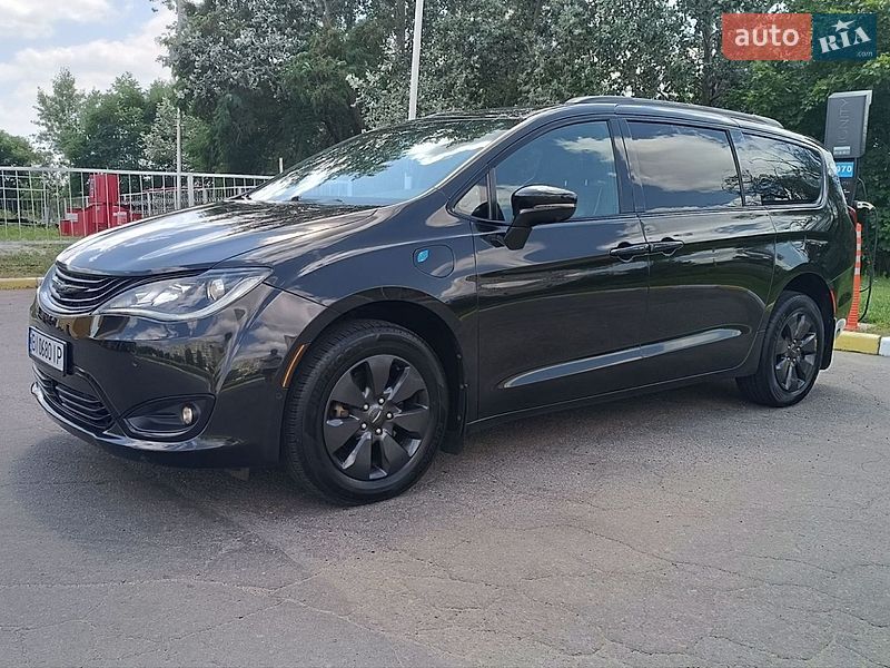Минивэн Chrysler Pacifica 2019 в Полтаве