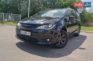 Минивэн Chrysler Pacifica 2019 в Полтаве