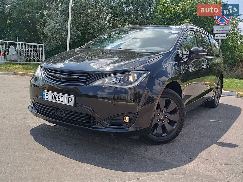 Минивэн Chrysler Pacifica 2019 в Полтаве