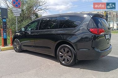 Минивэн Chrysler Pacifica 2019 в Полтаве