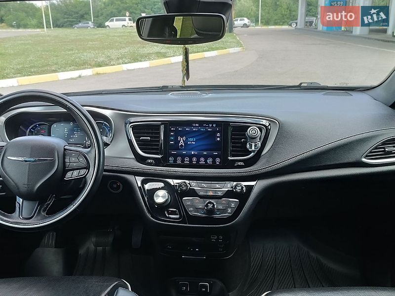 Минивэн Chrysler Pacifica 2019 в Полтаве