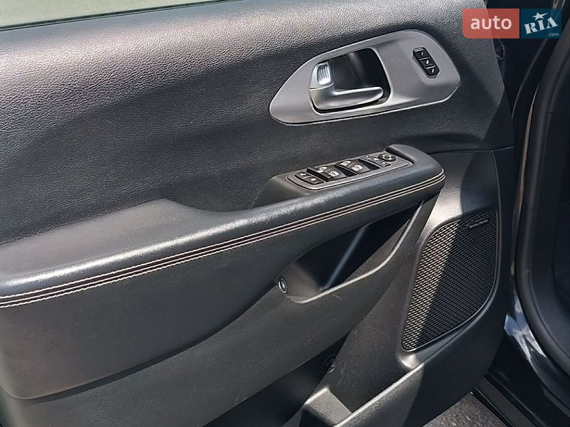 Минивэн Chrysler Pacifica 2019 в Полтаве