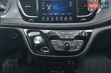 Минивэн Chrysler Pacifica 2019 в Полтаве