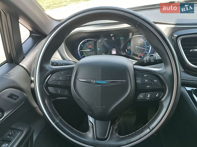Минивэн Chrysler Pacifica 2019 в Полтаве