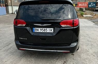 Универсал Chrysler Pacifica 2019 в Ровно фото 9 Универсал Chrysler Pacifica 2019 в Ровно