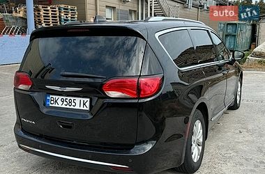 Универсал Chrysler Pacifica 2019 в Ровно фото 6 Универсал Chrysler Pacifica 2019 в Ровно