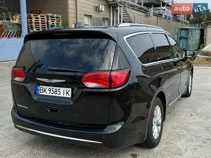 Универсал Chrysler Pacifica 2019 в Ровно фото 6 Универсал Chrysler Pacifica 2019 в Ровно