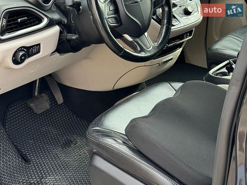 Универсал Chrysler Pacifica 2019 в Ровно фото 13 Универсал Chrysler Pacifica 2019 в Ровно