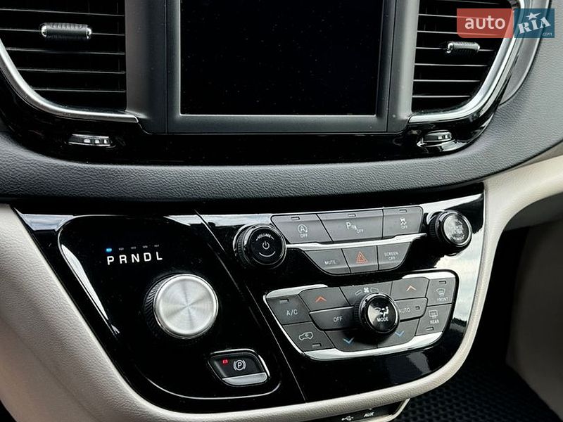 Универсал Chrysler Pacifica 2019 в Ровно фото 15 Универсал Chrysler Pacifica 2019 в Ровно