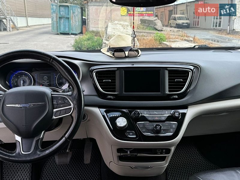 Универсал Chrysler Pacifica 2019 в Ровно фото 21 Универсал Chrysler Pacifica 2019 в Ровно