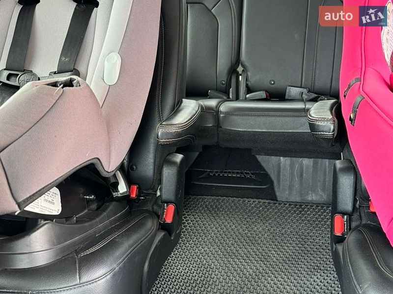 Універсал Chrysler Pacifica 2019 в Рівному