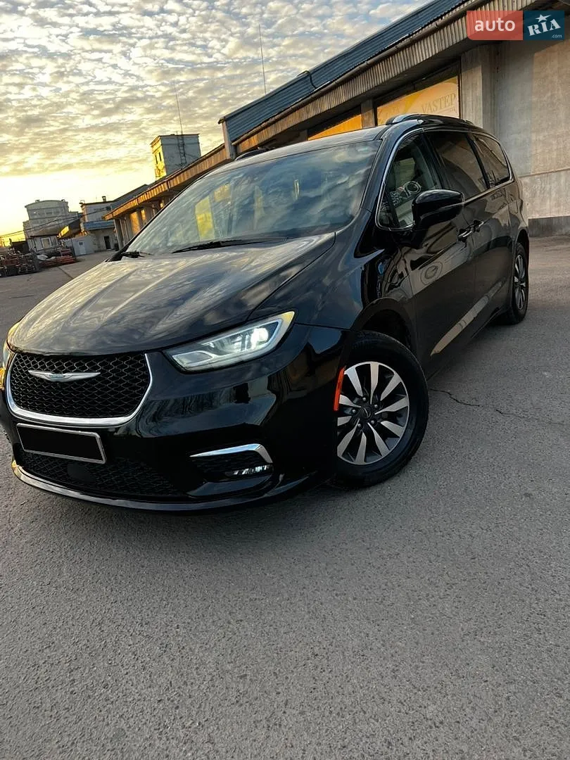 2021 Chrysler Pacifica - мініатюра 3