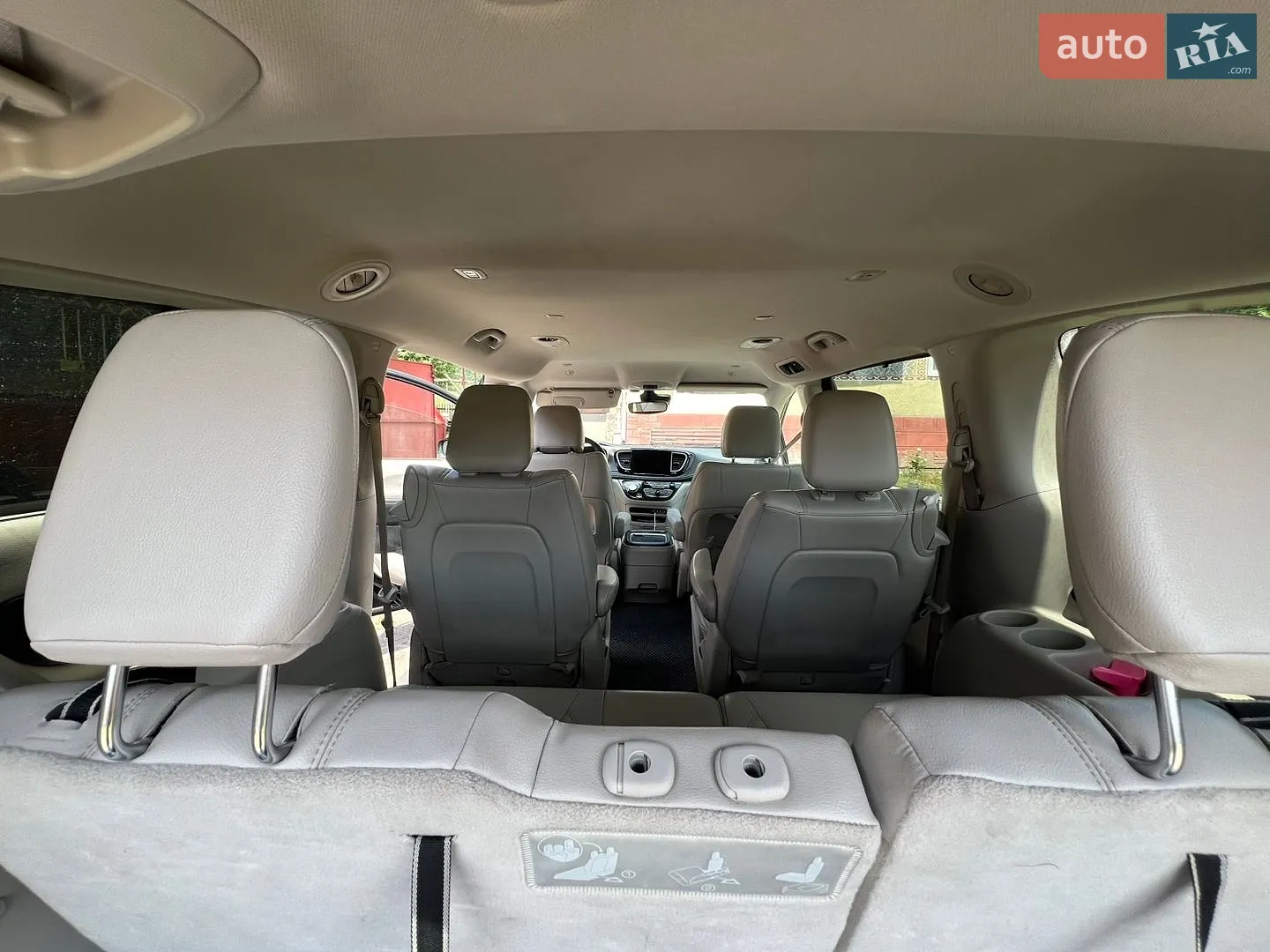 2021 Chrysler Pacifica - мініатюра 24