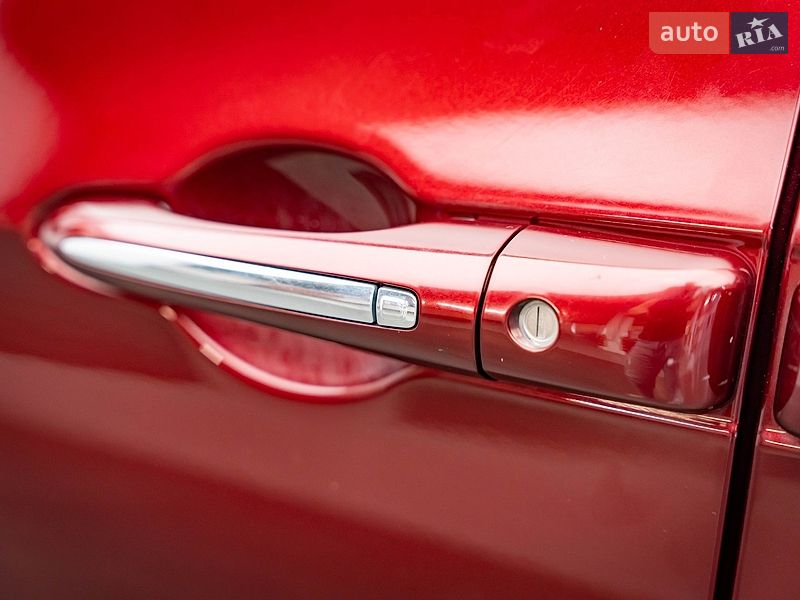 Минивэн Chrysler Pacifica 2018 в Киеве