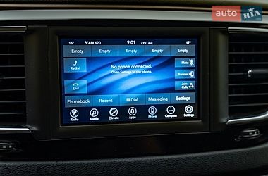 Минивэн Chrysler Pacifica 2018 в Киеве
