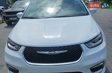 Минивэн Chrysler Pacifica 2022 в Львове