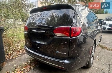 Минивэн Chrysler Pacifica 2017 в Одессе