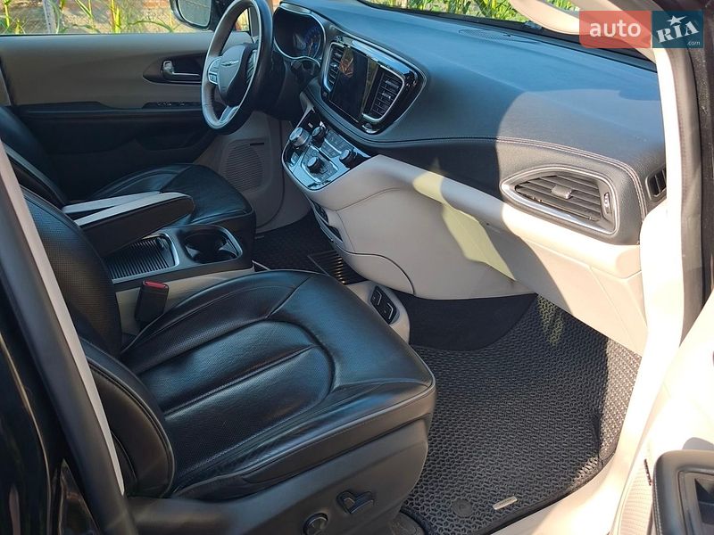 Универсал Chrysler Pacifica 2019 в Виннице фото 10 Универсал Chrysler Pacifica 2019 в Виннице