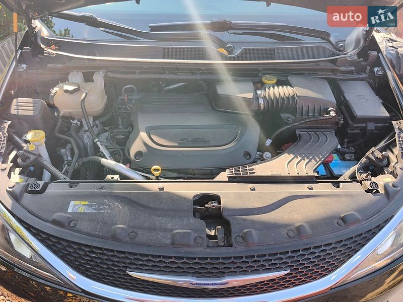 Универсал Chrysler Pacifica 2019 в Виннице фото 12 Универсал Chrysler Pacifica 2019 в Виннице