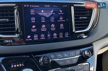 Мінівен Chrysler Pacifica 2018 в Києві