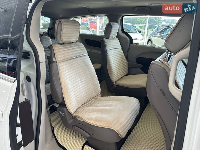 Мінівен Chrysler Pacifica 2017 в Одесі фото 16 Мінівен Chrysler Pacifica 2017 в Одесі