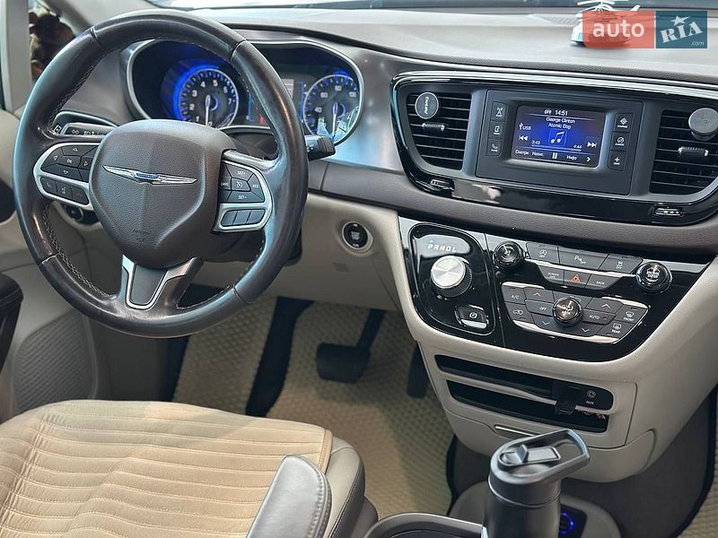Мінівен Chrysler Pacifica 2017 в Одесі фото 20 Мінівен Chrysler Pacifica 2017 в Одесі