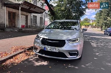 Минивэн Chrysler Pacifica 2022 в Львове